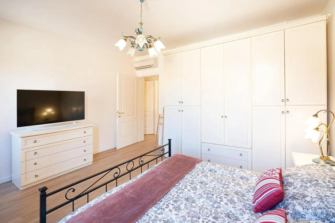 Ricco Di Comfort, Grande, Luminoso E Comodo Venecia 0*,
