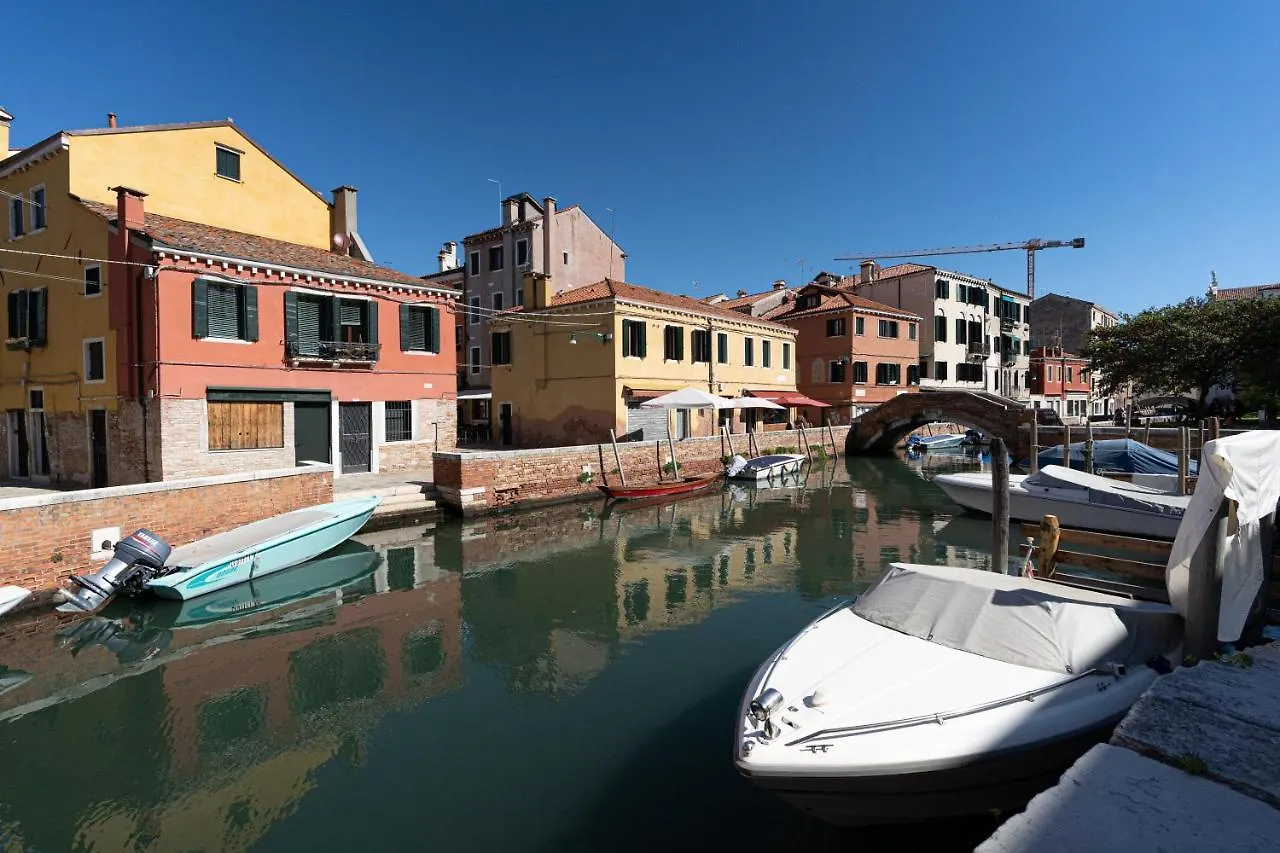 Apartamento Ricco Di Comfort, Grande, Luminoso E Comodo Venecia